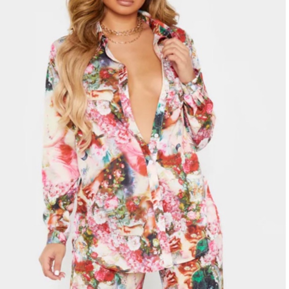 Prettylittlething Renaissance print top